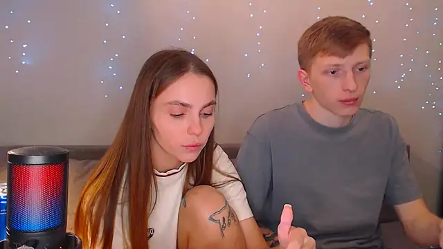 juliaanddima online show from March 2025 08:52:01 PM