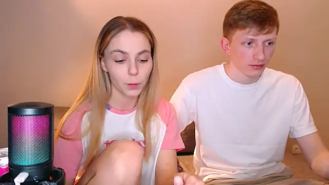 juliaanddima online show from January 2026 10:41:02 PM