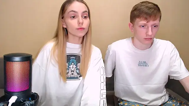 juliaanddima online show from February 2026 09:27:02 AM