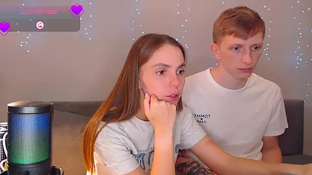 juliaanddima online show from March 2025 12:42:02 AM
