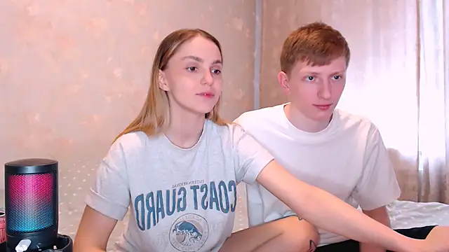 juliaanddima online show from April 2026 07:53:01 AM