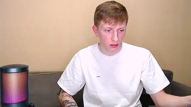 juliaanddima online show from February 2026 10:40:02 PM