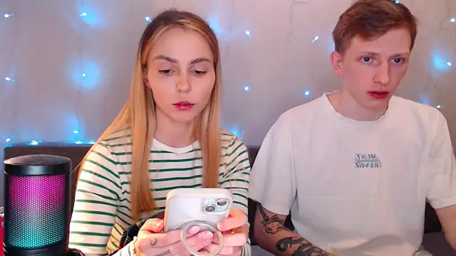 juliaanddima online show from October 2025 09:27:02 PM