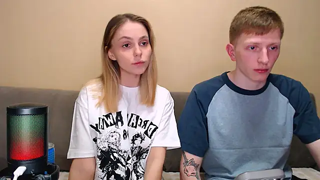 juliaanddima online show from March 2026 10:22:02 PM