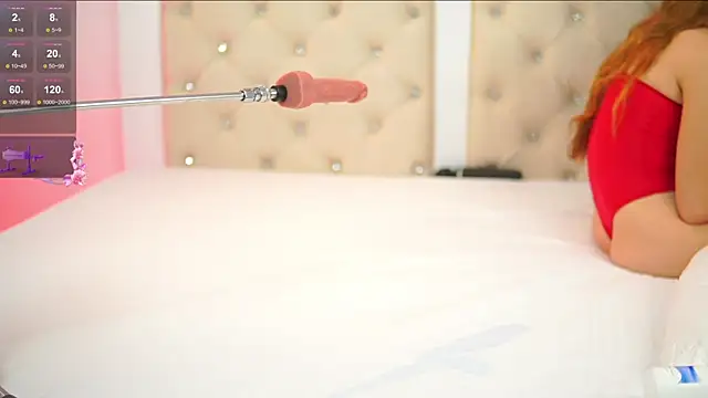 caroline adams  online show from November 2025 10:02:02 PM