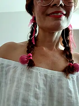 Snapshot of Meganlola chatting on September 2025 01:55:01 PM Meganlola online show from September 2025 01:55:01 PM