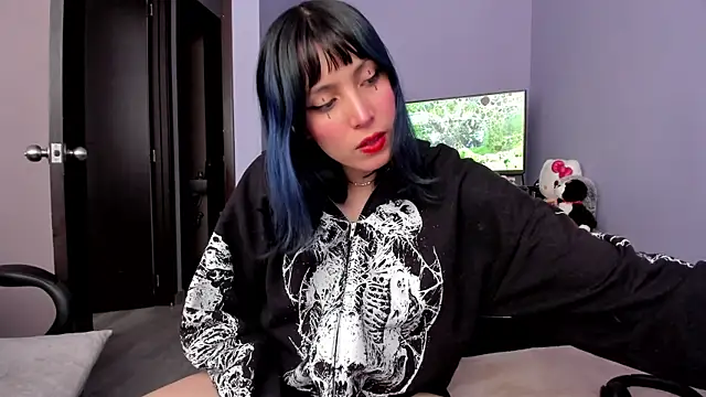 Room312  online show from April 2026 06:10:01 PM