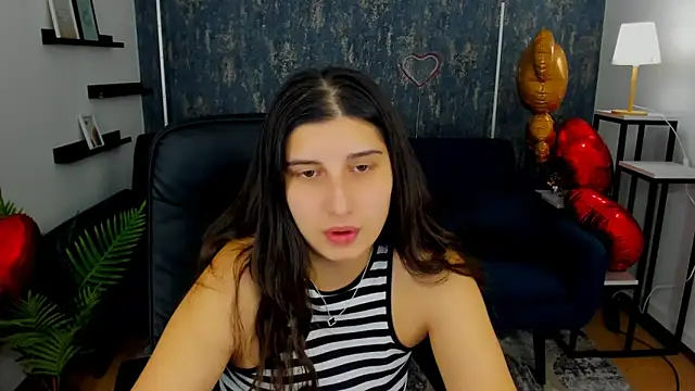 Snapshot of Linda_EX chatting on February 2025 12:01:02 PM Linda EX online show from February 2025 12:01:02 PM