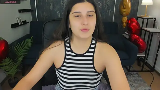 Snapshot of Linda_EX chatting on February 2025 08:00:02 AM Linda EX online show from February 2025 08:00:02 AM