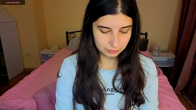 Linda EX online show from June 2026 06:02:01 AM