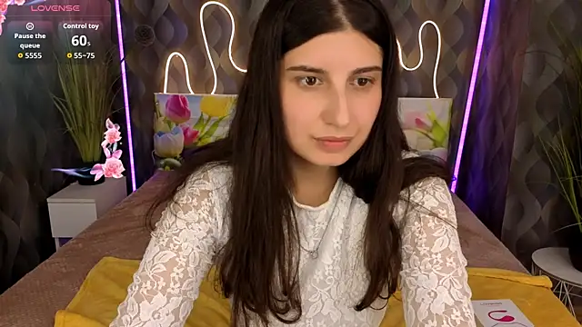 Linda EX online show from April 2026 12:23:01 PM