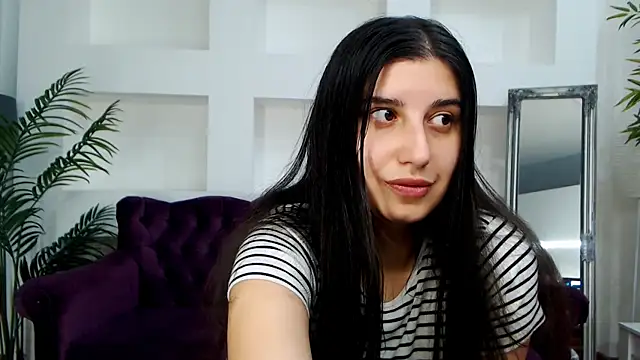 Linda EX online show from April 2026 06:41:01 AM