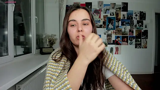 Tenderalise online show from December 2024 08:13:01 PM