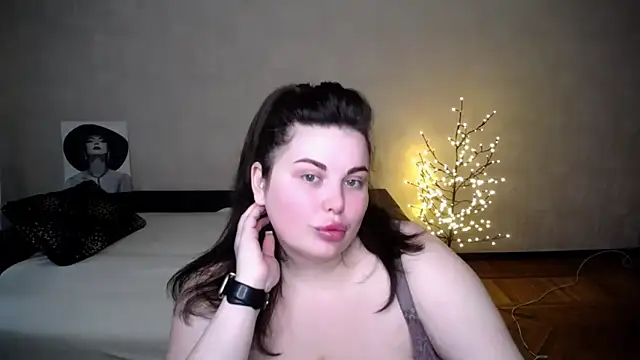 Emily Mo online show from March 2026 08:26:33 AM