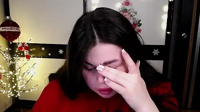 Emily Mo online show from December 2025 07:08:01 AM