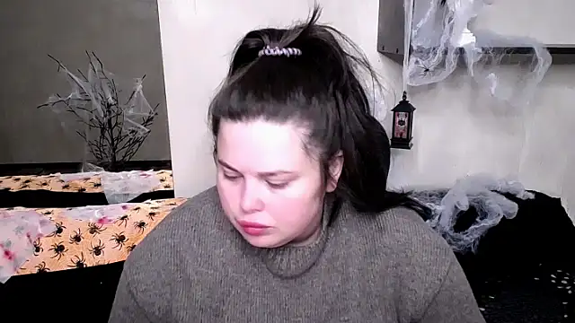 Emily Mo online show from October 2025 06:56:02 AM