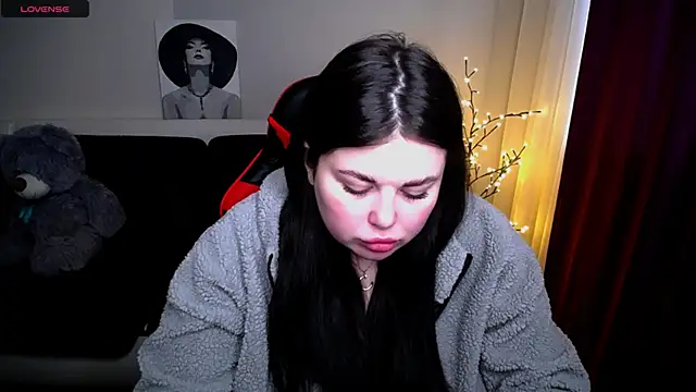 Emily Mo online show from February 2025 06:36:02 AM