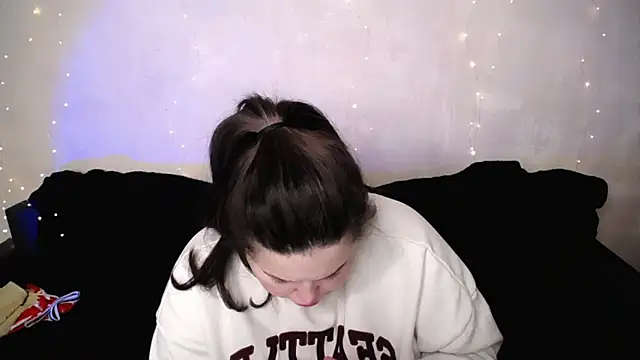 Emily Mo online show from March 2026 06:46:01 AM