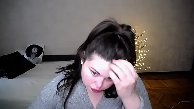 Emily Mo online show from April 2026 05:42:02 AM