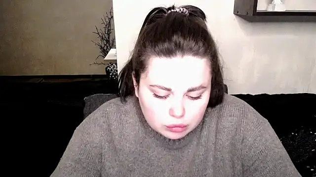 Emily Mo online show from October 2025 05:39:01 AM