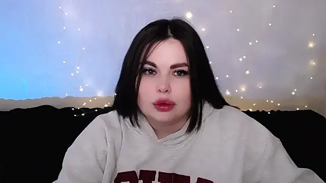 Emily Mo online show from March 2026 06:49:02 AM