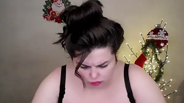 Emily Mo online show from December 2025 06:18:02 AM