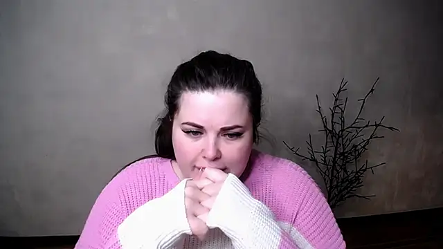 Emily Mo online show from November 2025 06:35:01 AM