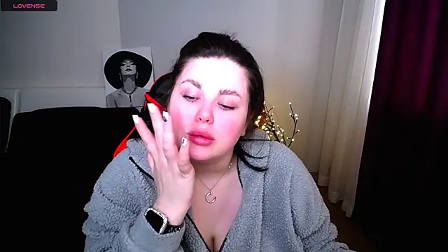 Emily Mo online show from March 2025 09:49:01 AM