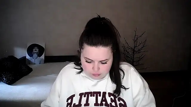 Emily Mo online show from April 2026 05:36:02 AM