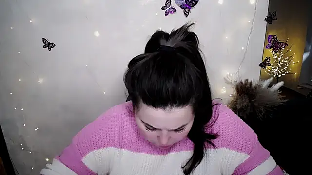 Emily Mo online show from February 2026 11:18:01 AM