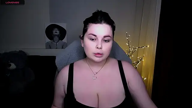 Emily Mo online show from February 2025 05:59:01 AM