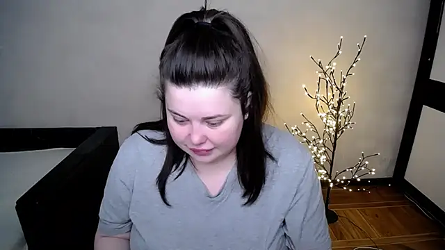 Emily Mo online show from May 2026 05:55:02 AM