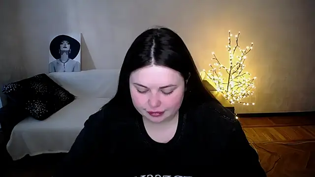 Emily Mo online show from May 2026 05:38:02 AM