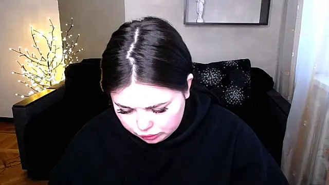 Emily Mo online show from March 2025 06:51:02 AM