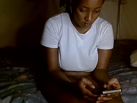 Snapshot of Spicey_ebonny chatting on February 2025 08:33:02 PM Spicey ebonny online show from February 2025 08:33:02 PM