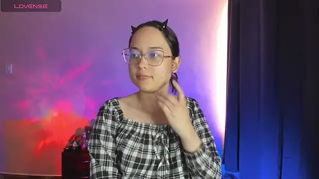 shantalc3rezo online show from November 2025 06:01:02 PM