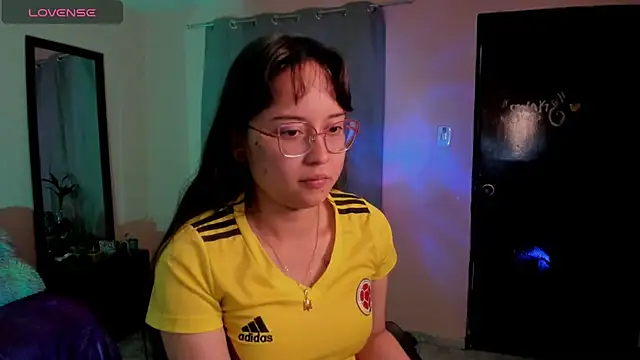 shantalc3rezo online show from February 2026 07:47:02 PM