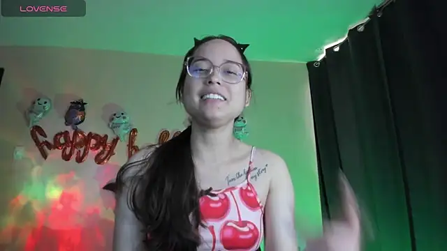 shantalc3rezo online show from October 2025 06:38:02 PM