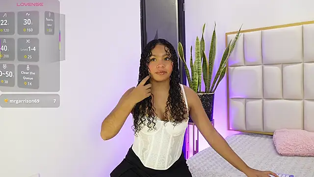 Anais aradia online show from December 2025 05:34:02 AM