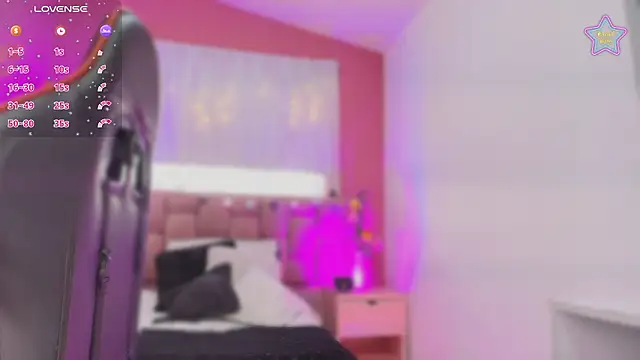 mia thompsonn  online show from March 2026 02:16:01 PM