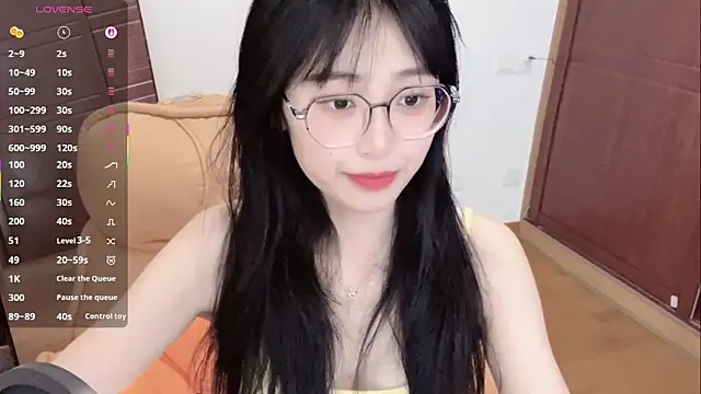 4uoki online show from May 2026 03:11:02 PM