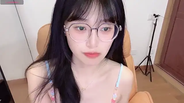 Snapshot of 4uoki chatting on September 2025 03:07:02 PM 4uoki online show from September 2025 03:07:02 PM