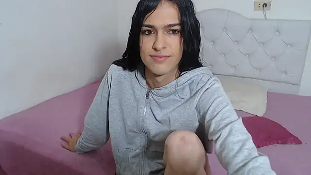 Snapshot of sweet1Girl chatting on June 2026 12:05:02 PM sweet1Girl online show from June 2026 12:05:02 PM