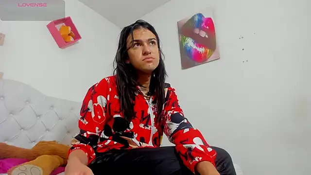 sweet1Girl online show from March 2026 01:33:02 PM