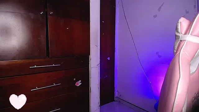 Snapshot of eva_six chatting on November 2025 10:57:02 PM eva six online show from November 2025 10:57:02 PM