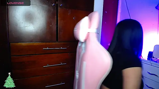 Snapshot of eva_six chatting on December 2024 08:07:02 PM eva six online show from December 2024 08:07:02 PM