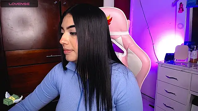 Snapshot of eva_six chatting on February 2025 09:07:02 PM eva six online show from February 2025 09:07:02 PM