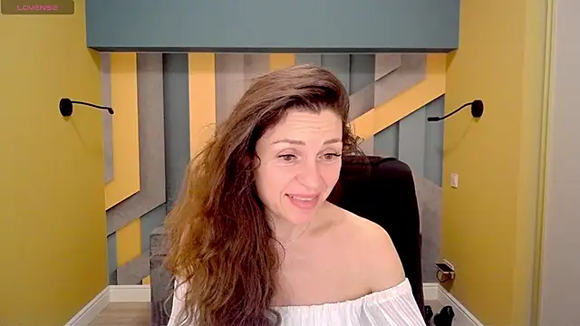EllaLong online show from February 2025 12:33:02 PM