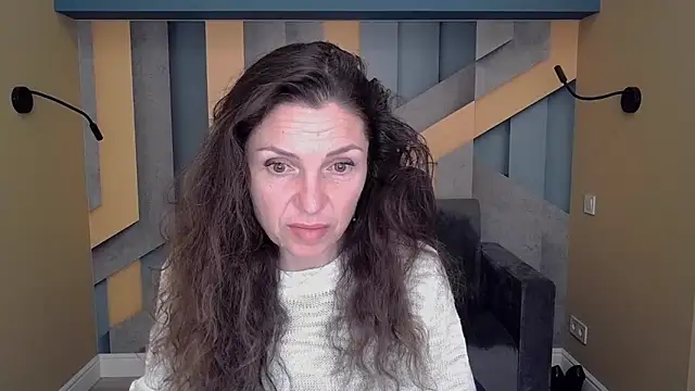EllaLong online show from October 2025 11:33:01 AM