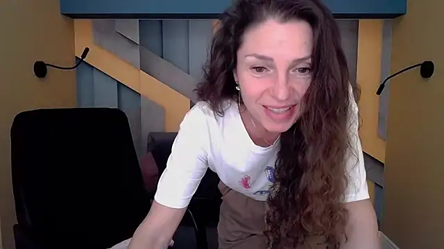 EllaLong online show from October 2025 11:34:02 AM